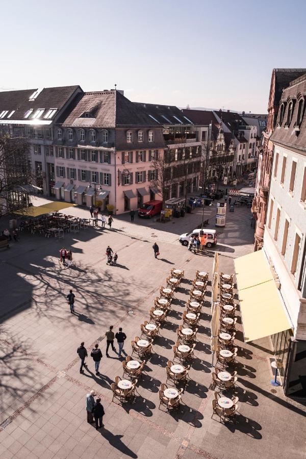 Base II - Das Bed & Breakfast Bei Basel Лёррах Экстерьер фото