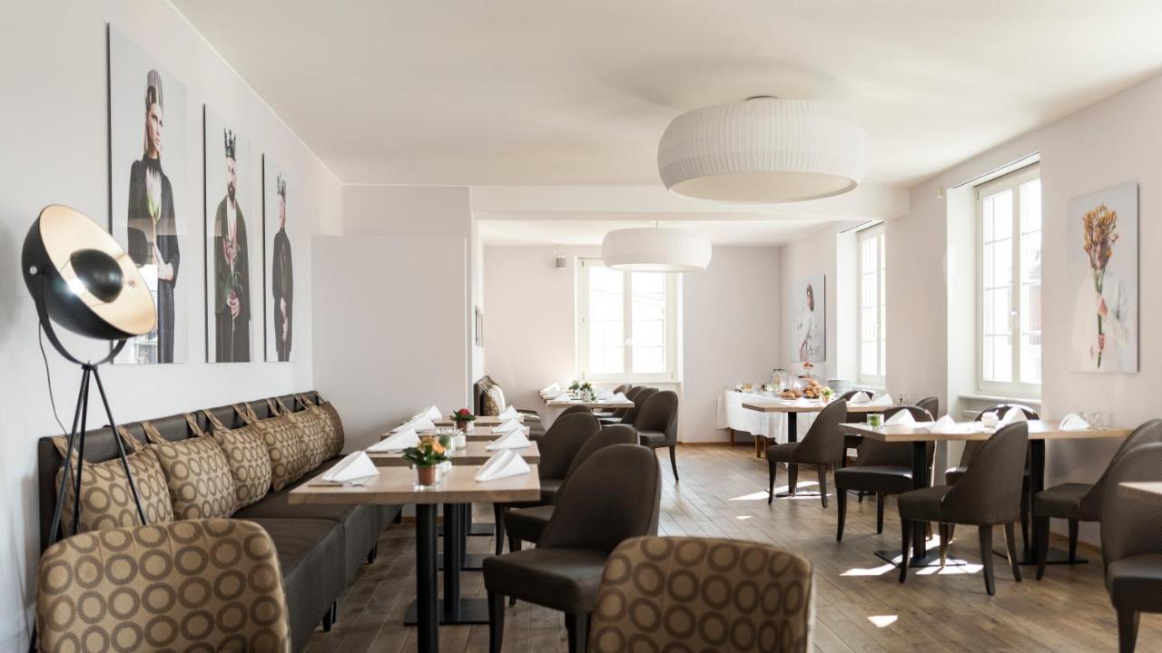 Base II - Das Bed & Breakfast Bei Basel Лёррах Экстерьер фото